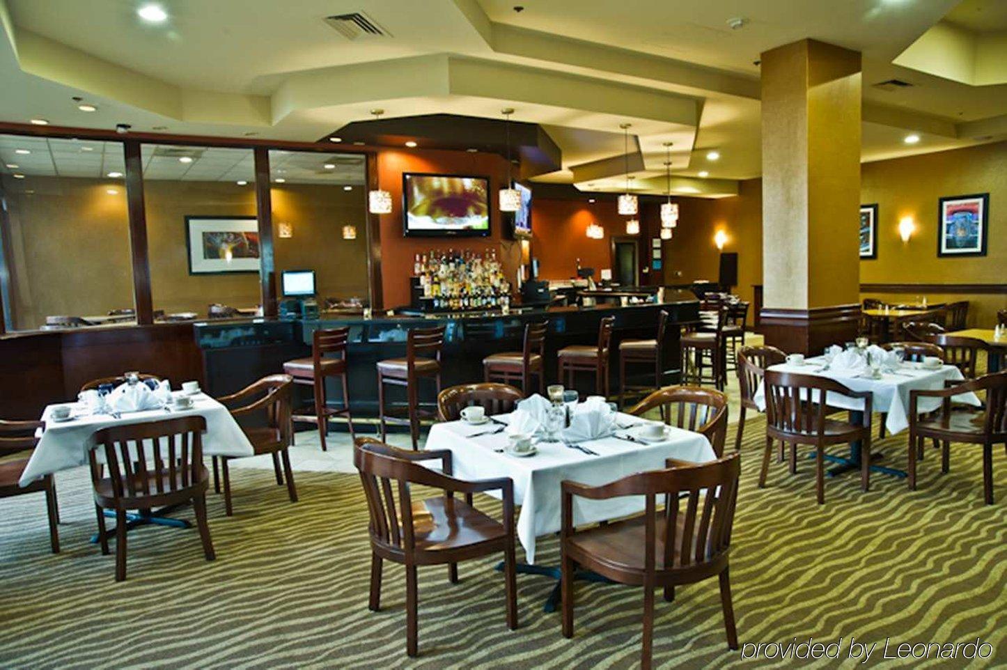 Ramada By Wyndham Southfield Ξενοδοχείο Εστιατόριο φωτογραφία